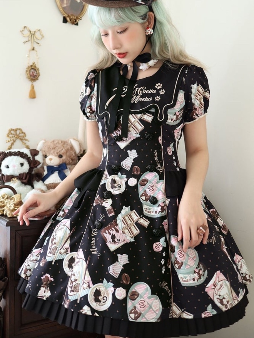 Vcastle Sweet Lolita Mocha Chocolate Cat Black Round Neck Chocolate Print Medium